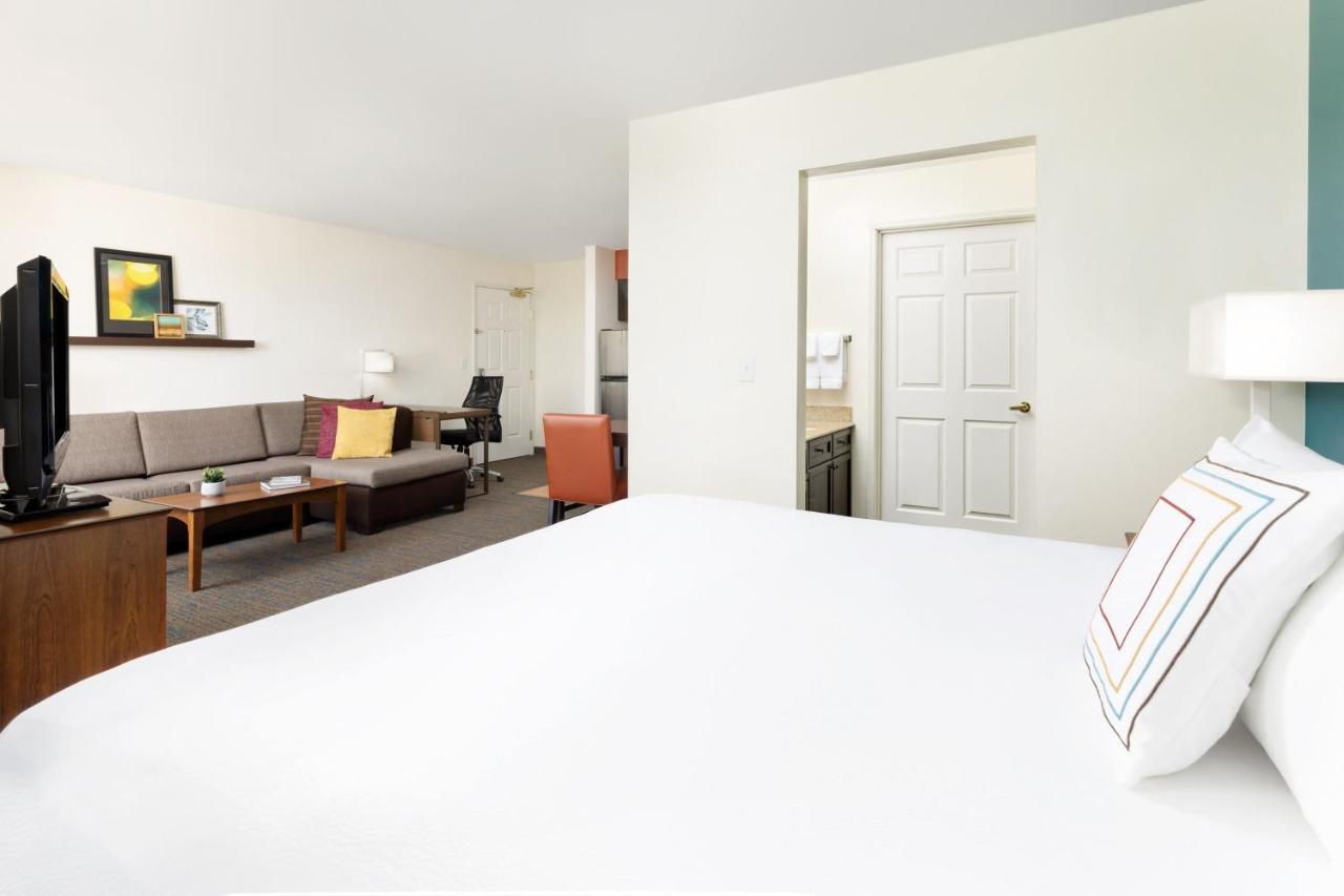 Hotel Des Moines West At Jordan Creek Town Center