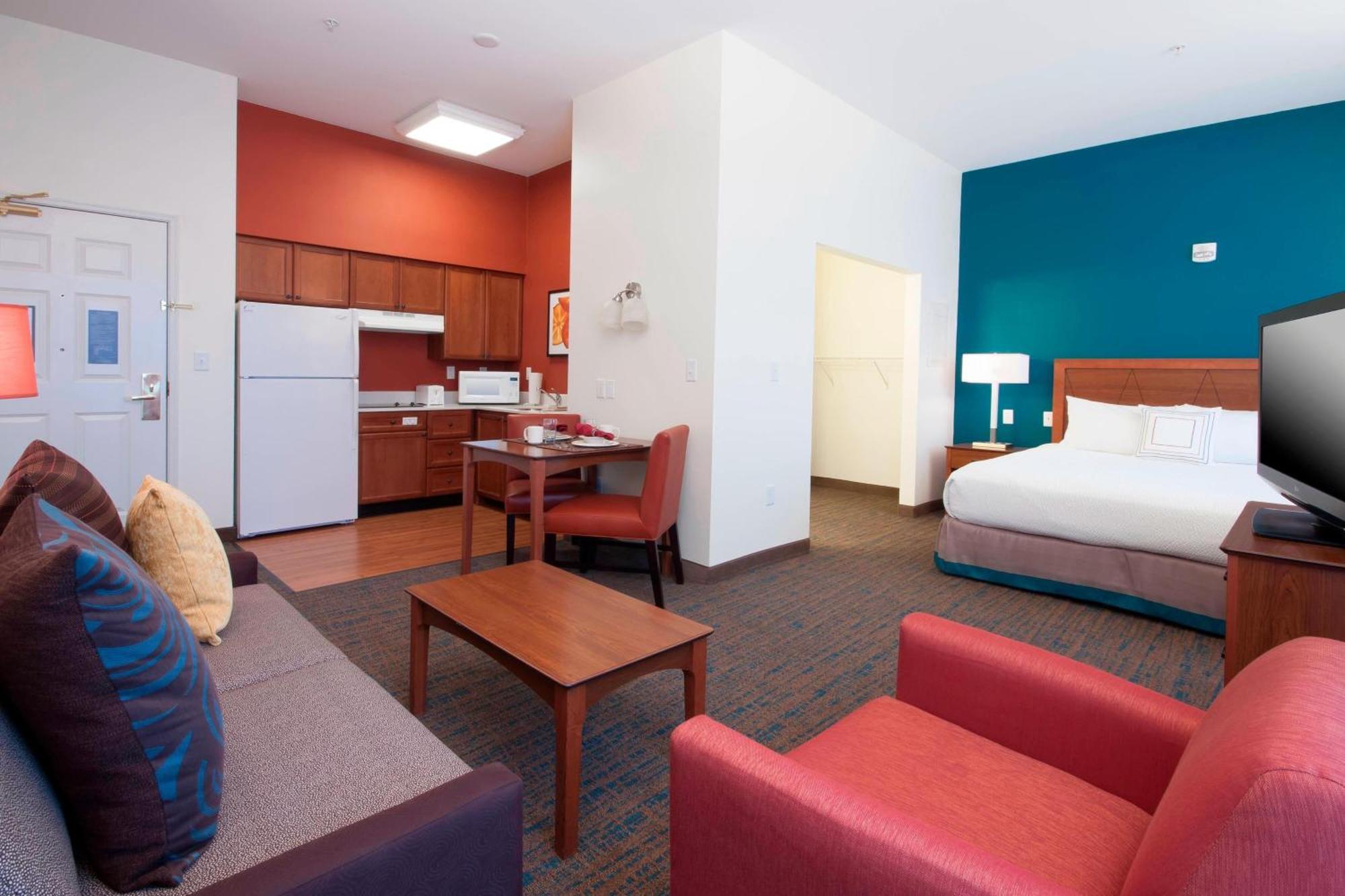 Des Moines West At Jordan Creek Town Center Hotel West Des Moines