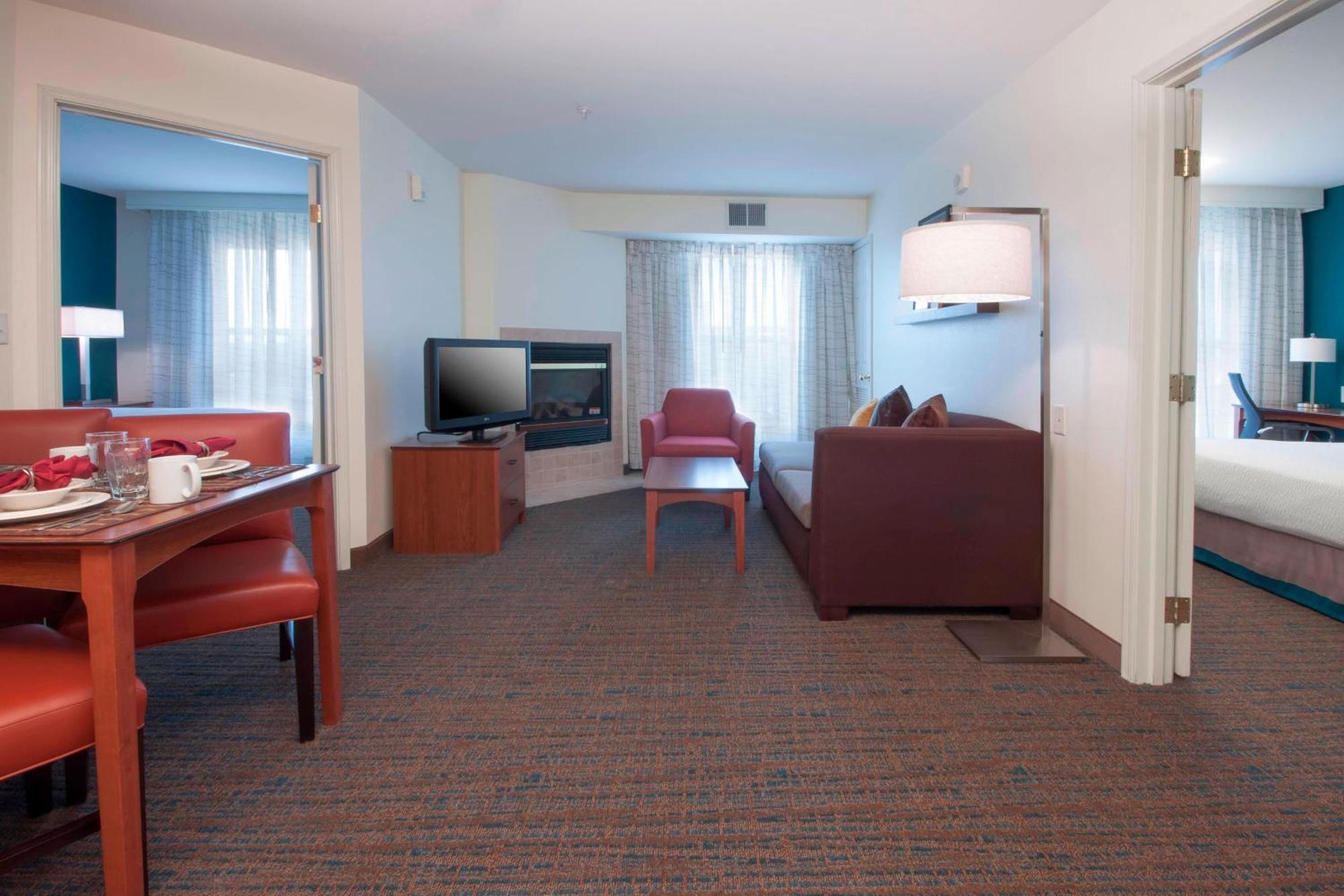 Hotel Des Moines West At Jordan Creek Town Center